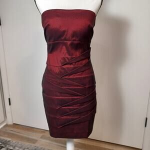 Simply Liliana Red metallic strapless Formal Black-Tie roughed dress